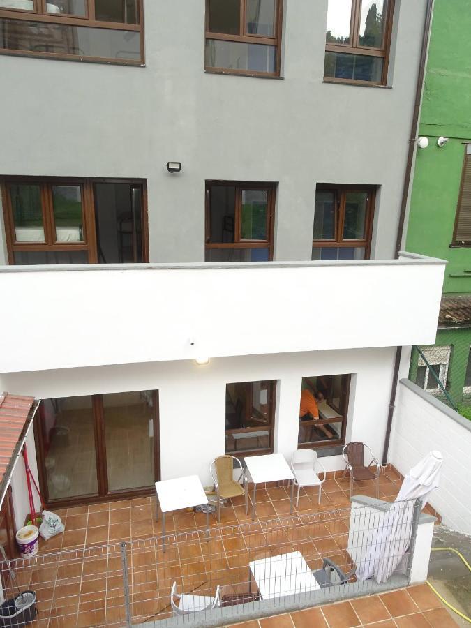 Albergue Roma Пола-де-Лена Экстерьер фото
