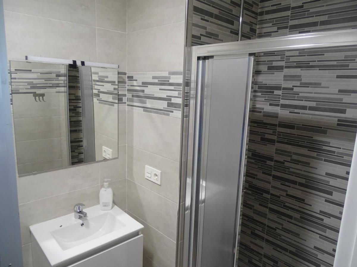 Albergue Roma Пола-де-Лена Экстерьер фото