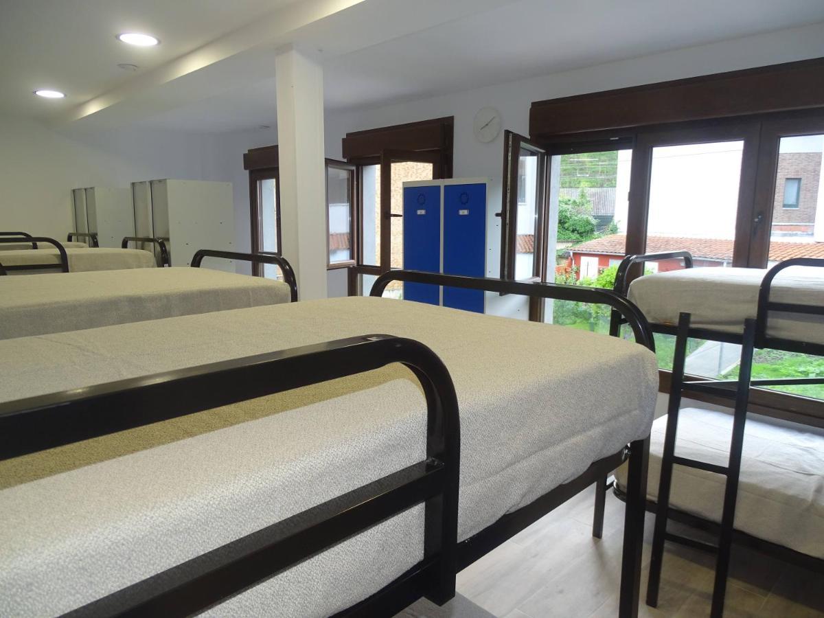Albergue Roma Пола-де-Лена Экстерьер фото